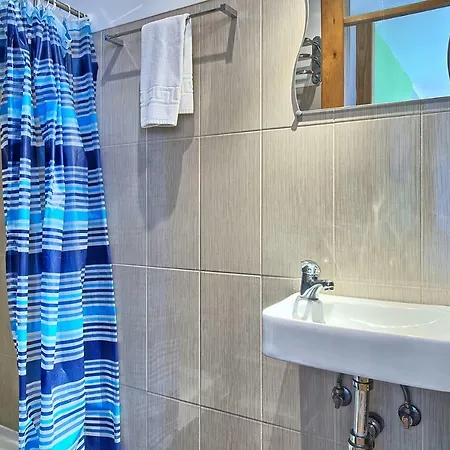 Myplace - - Principe Real Lizbona